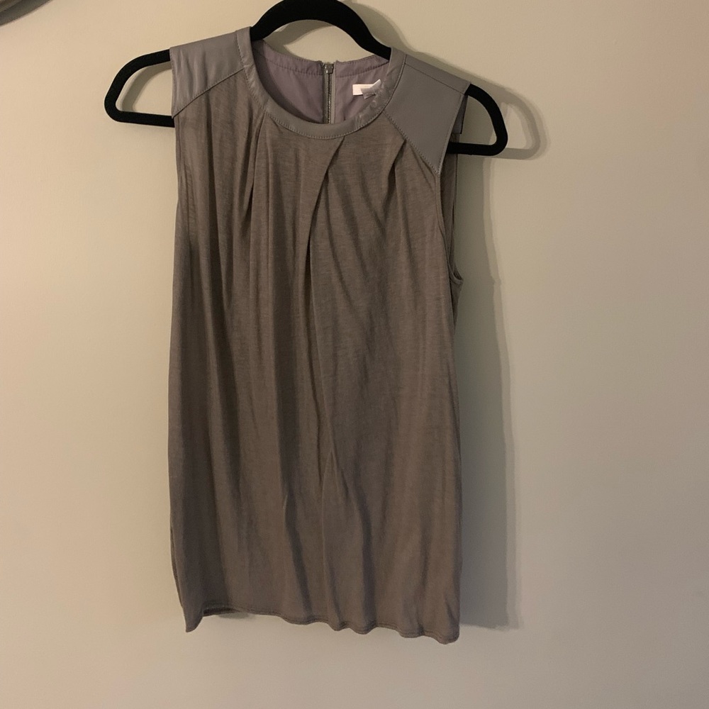 Gray top, Leather shoulders, Size M, Excellent condition